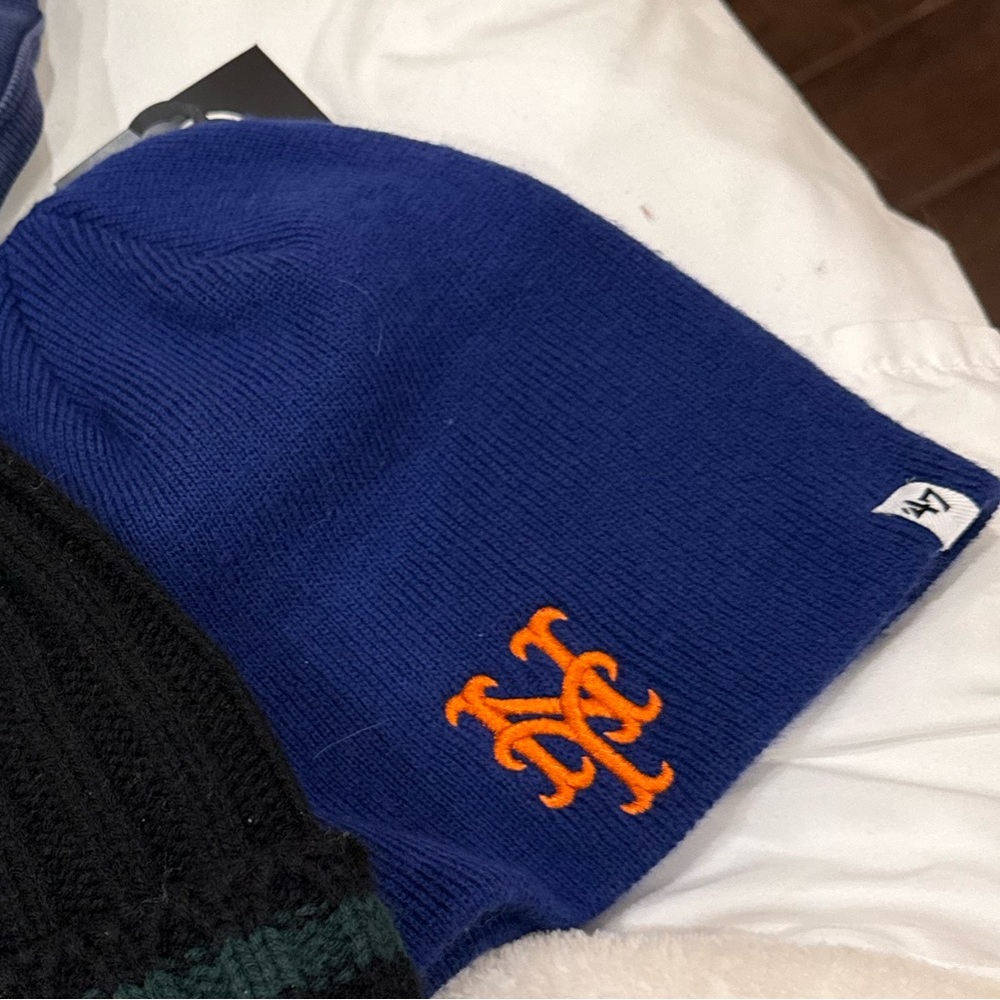 Blue Mets Beanie